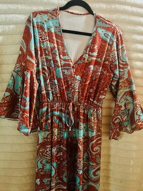 NWOT Boho Maxi Dress with Red and Aqua Paisley Print belle sleeve XL